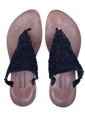 Cydwoq Black Thong Sandals